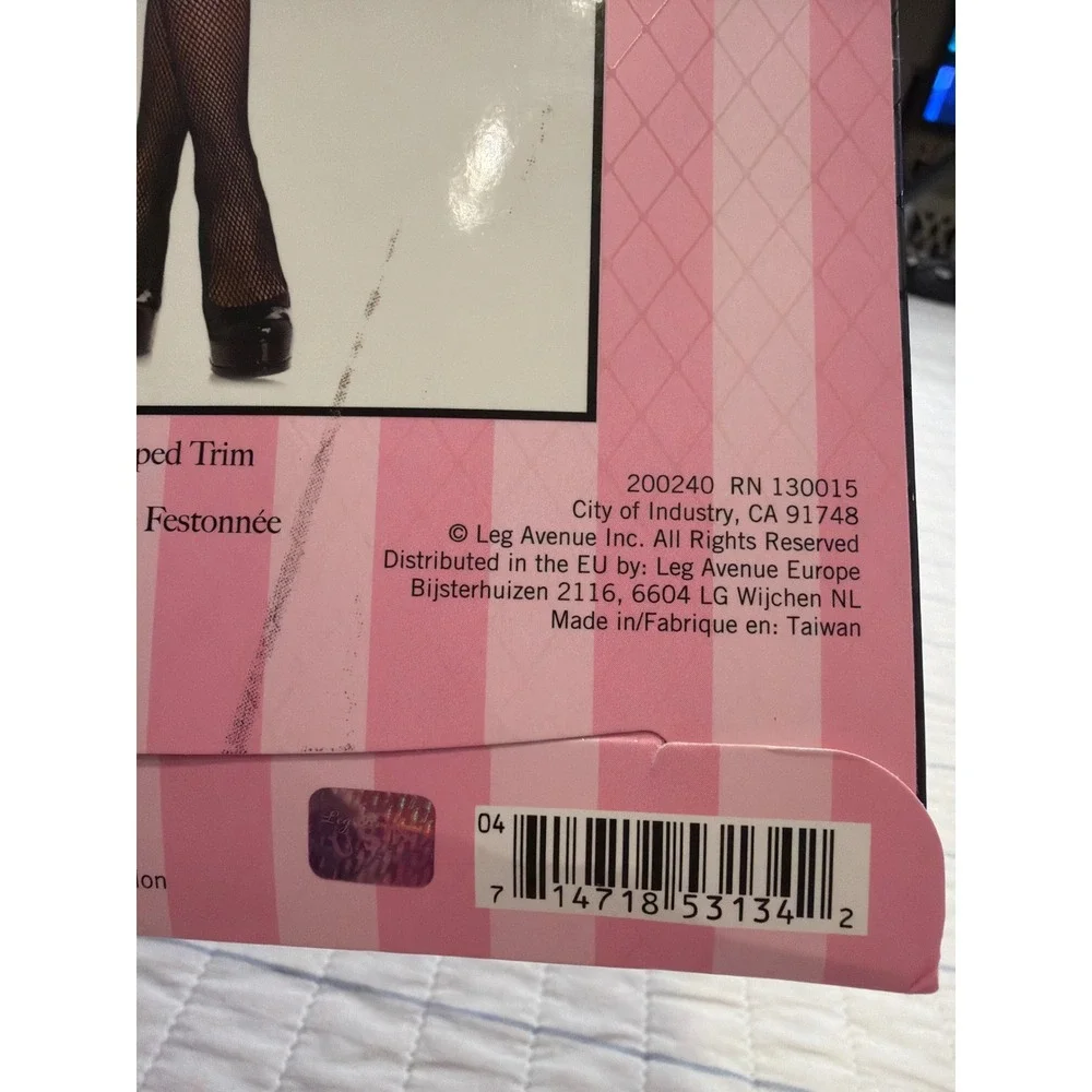 Leg Avenue 1941 Black Fishnet Suspender Hose Scalloped Trim One Size NIB